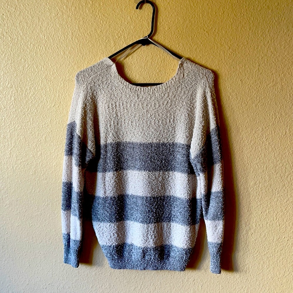 KNOX ROSE SWEATER - Picture 1 of 2